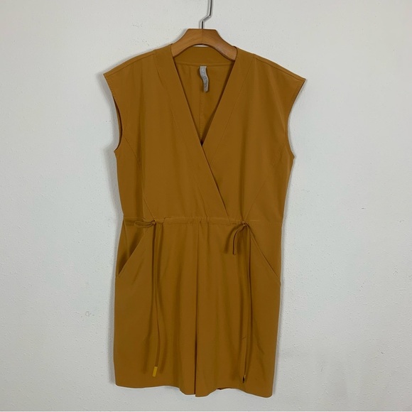 Athleta Pants - Athleta Marlow Romper Yellow Mustard Sz Small